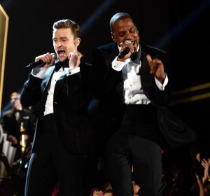 Justin Timberlake returned to the stage for his new song "Suit & Tie" featuring Jay-Z.