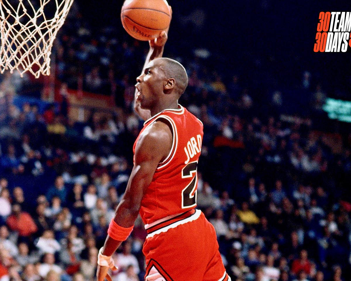 Top Moments: With one shot, Michael Jordan says farewell and